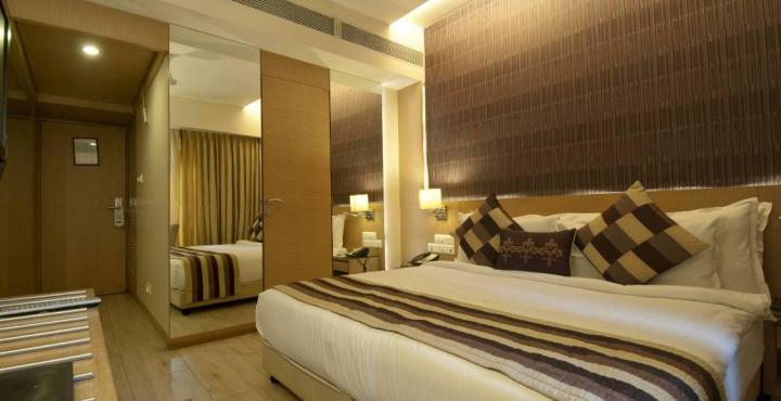 Salida Del Sol Hotel Panaji Exterior photo