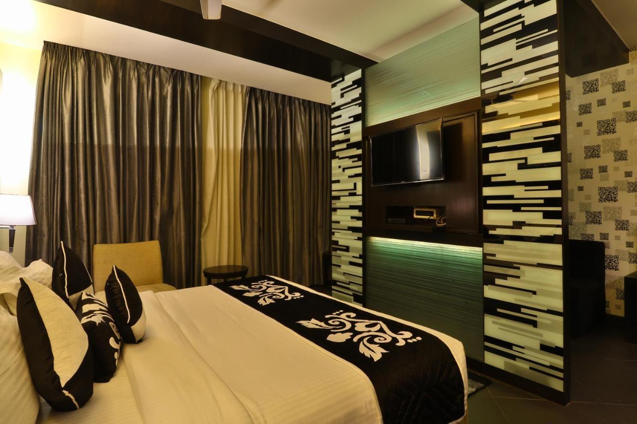 Salida Del Sol Hotel Panaji Exterior photo